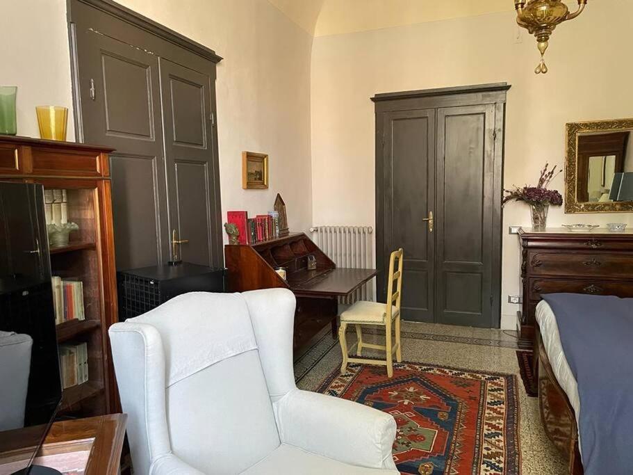 Villa Anselmi - Arteindiretta Livorno Buitenkant foto