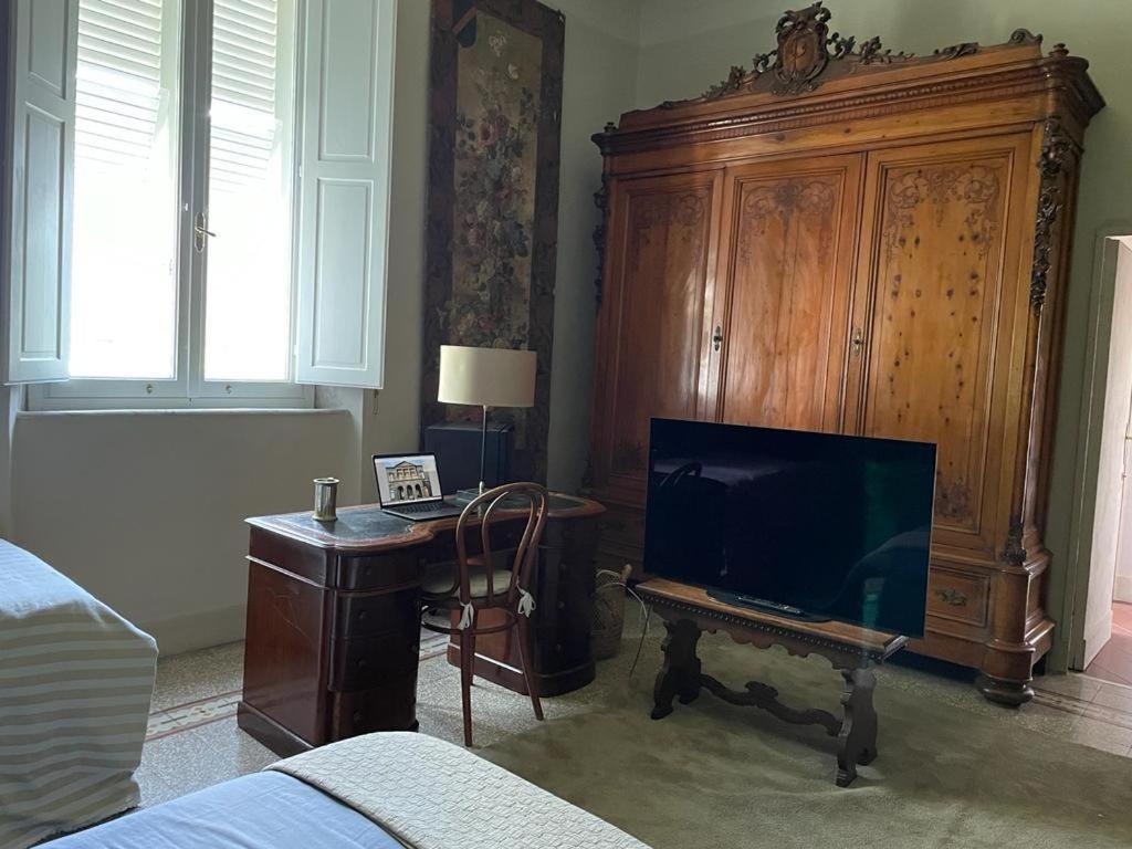 Villa Anselmi - Arteindiretta Livorno Buitenkant foto